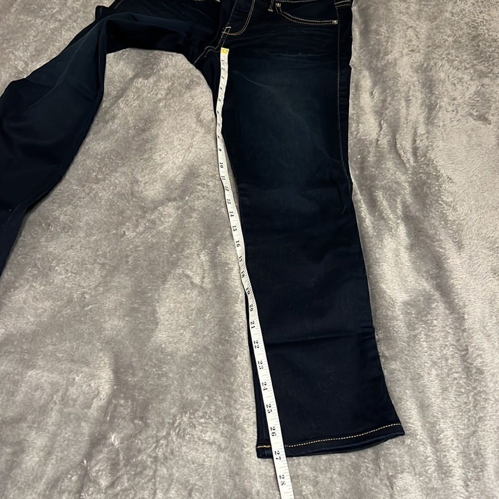 𝅺EXPRESS Crop Jean Legging. Size 6 - Picture 6 of 8